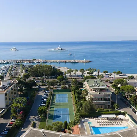 아파트 - Beachfront - Swimming Pool - Garage - Tennis