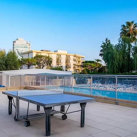 - Beachfront - Swimming Pool - Garage - Tennis
